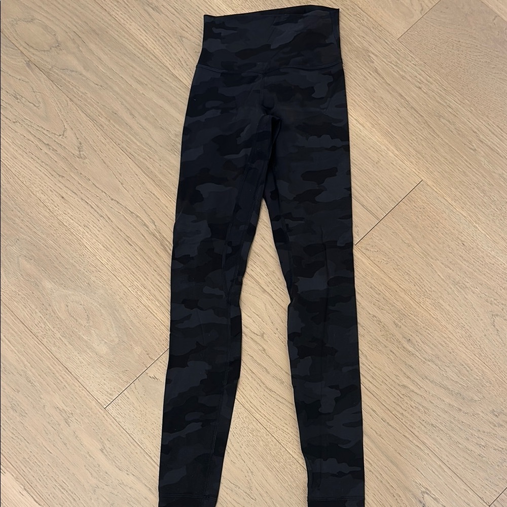 Black Lululemon Camouflage Leggings